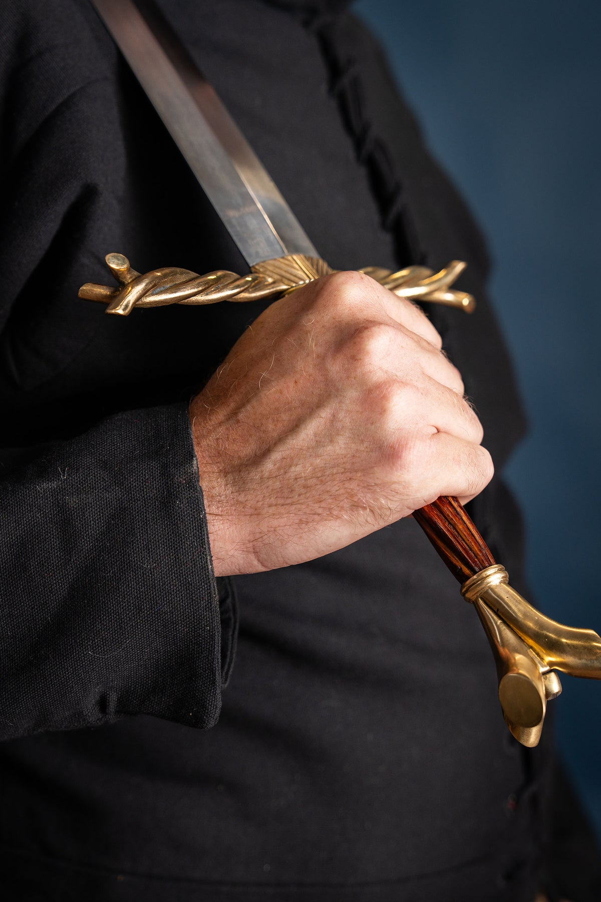 Średniowieczny miecz Oakeshott XVIII, półostry