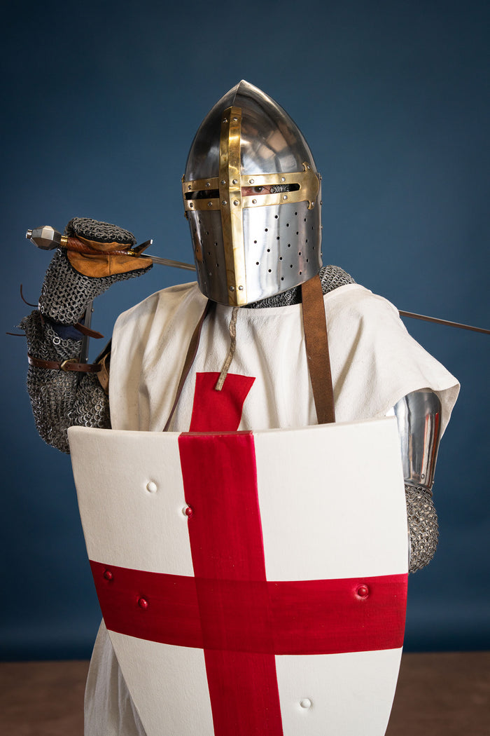 Scudo templare in legno