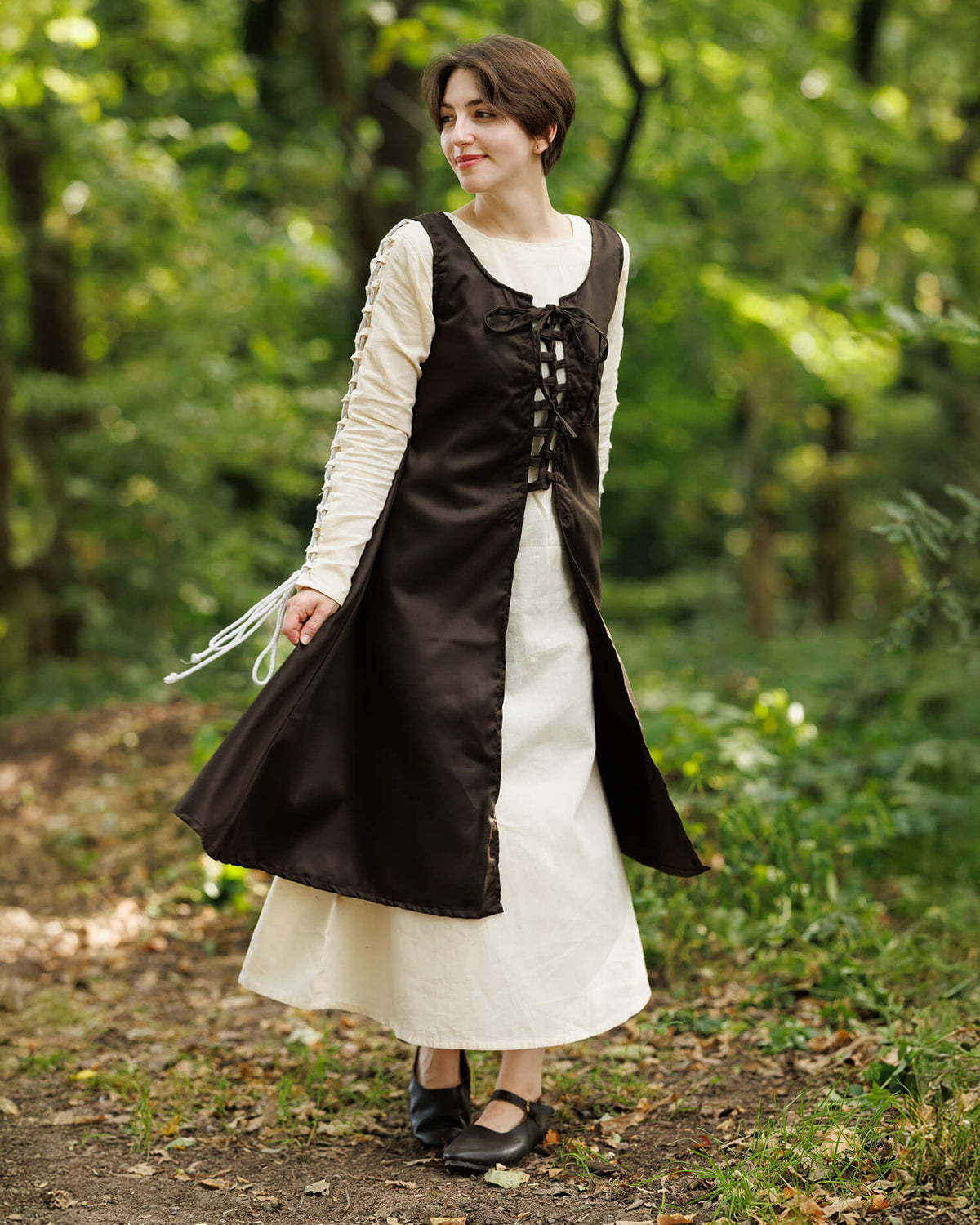 Medeltida överklänning Leandra, brun