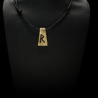 Bone rune pendant R, Raidho