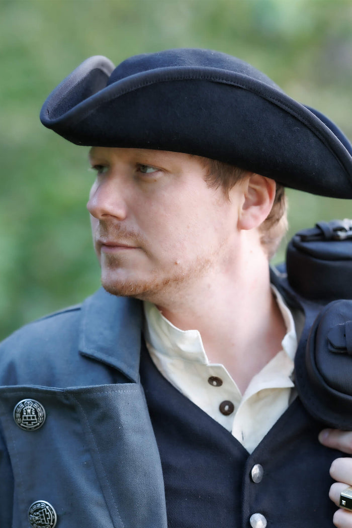 Tricorn Monroe, wool felt, black