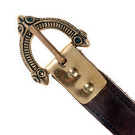 Angelsaksische riem uit de Vikingtijd, zwart leer met riemeinde