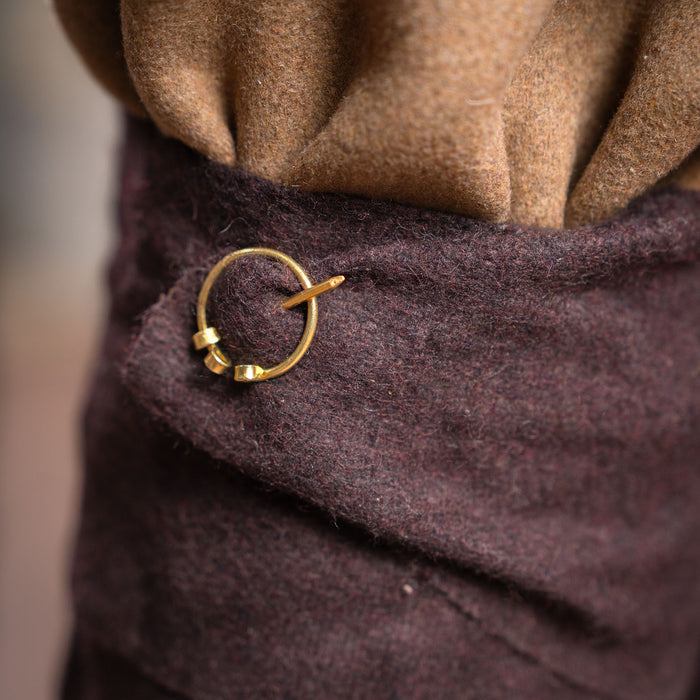 Fibula voor beenwindsels, messing, paar