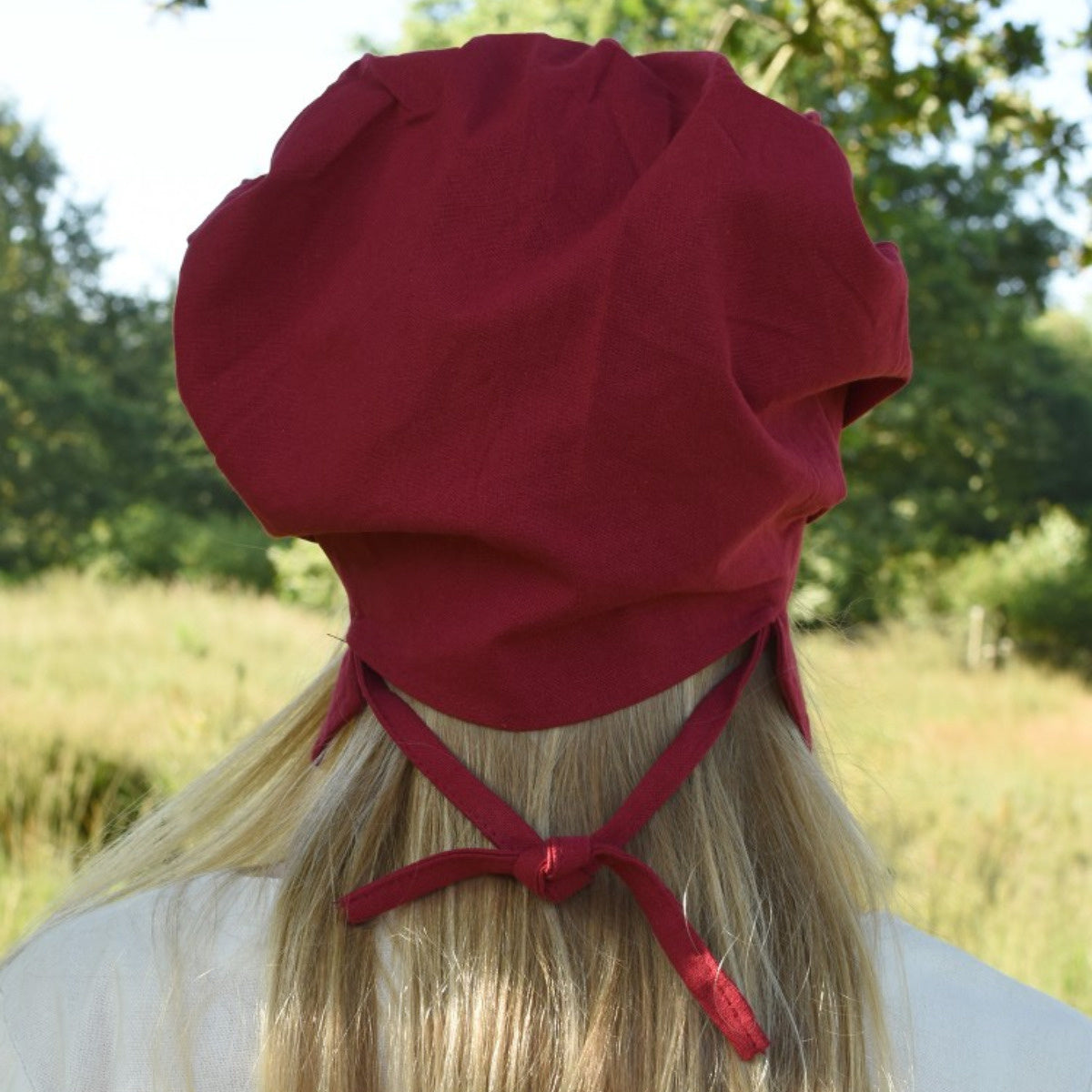 Pleated Baroque Coif Amsterdam, red