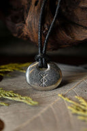 Amulette runique de protection, étain