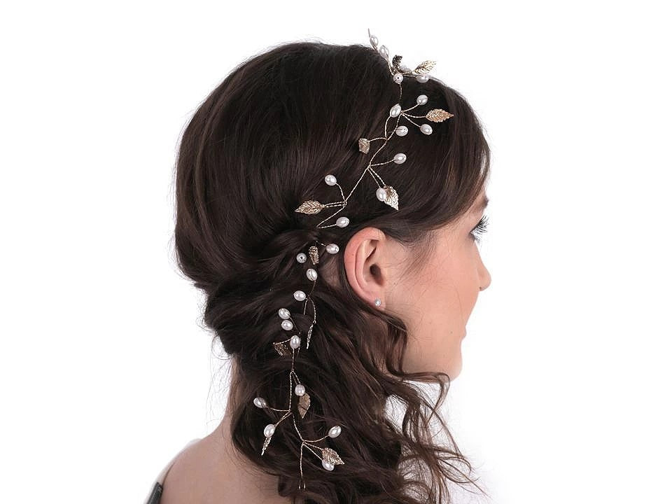 Diadema com folhas