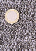 Romerskt ringbrynjestycke, 20 × 20 cm, runda ringar – runda nitar, 6 mm