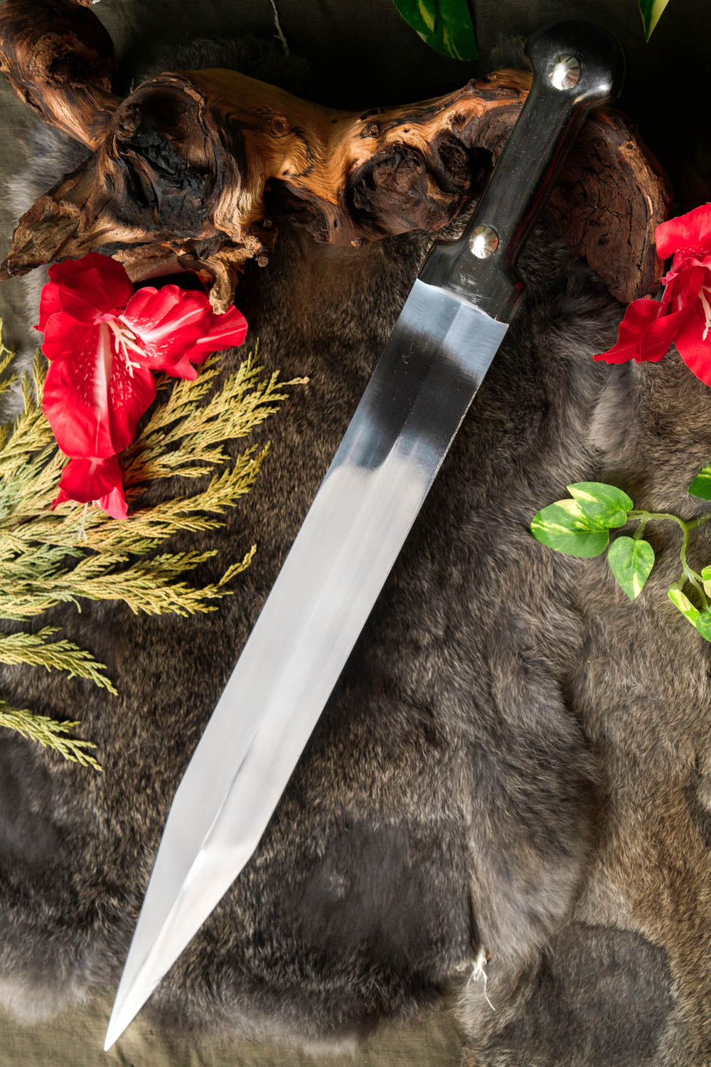 Persian Qama dagger, semi-sharp