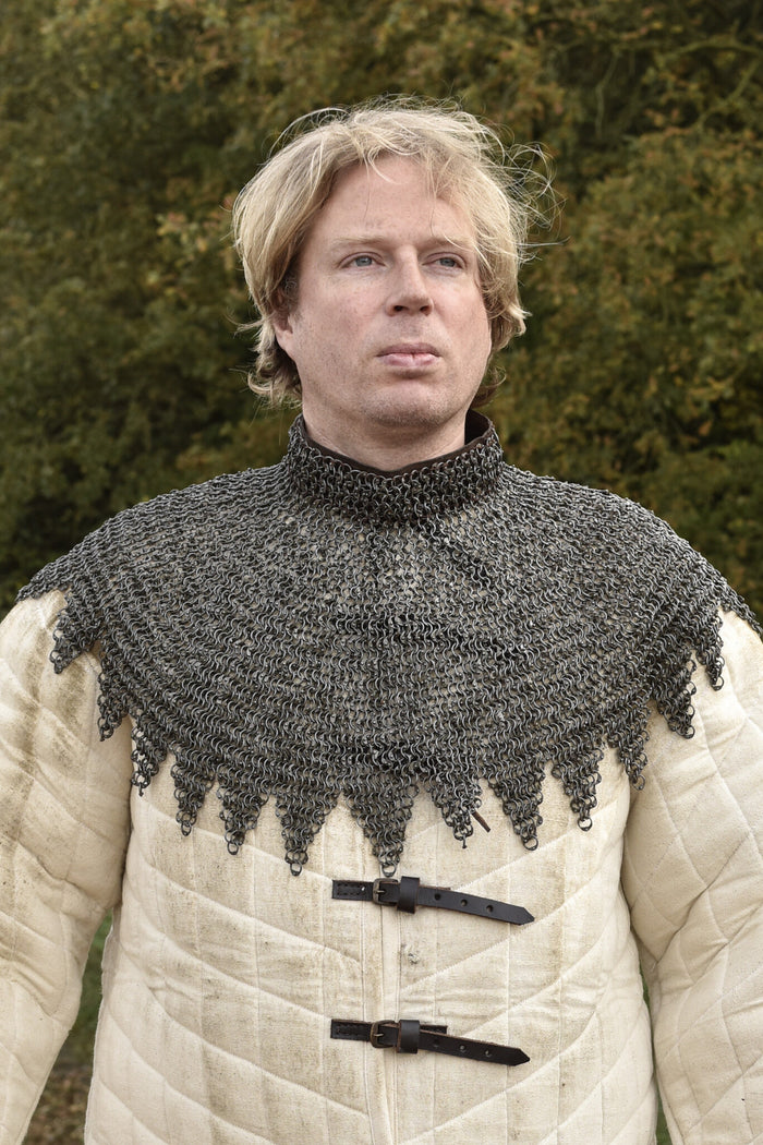 Bisschopsmantel maliënkraag geklonken ronde ringen, 8 mm