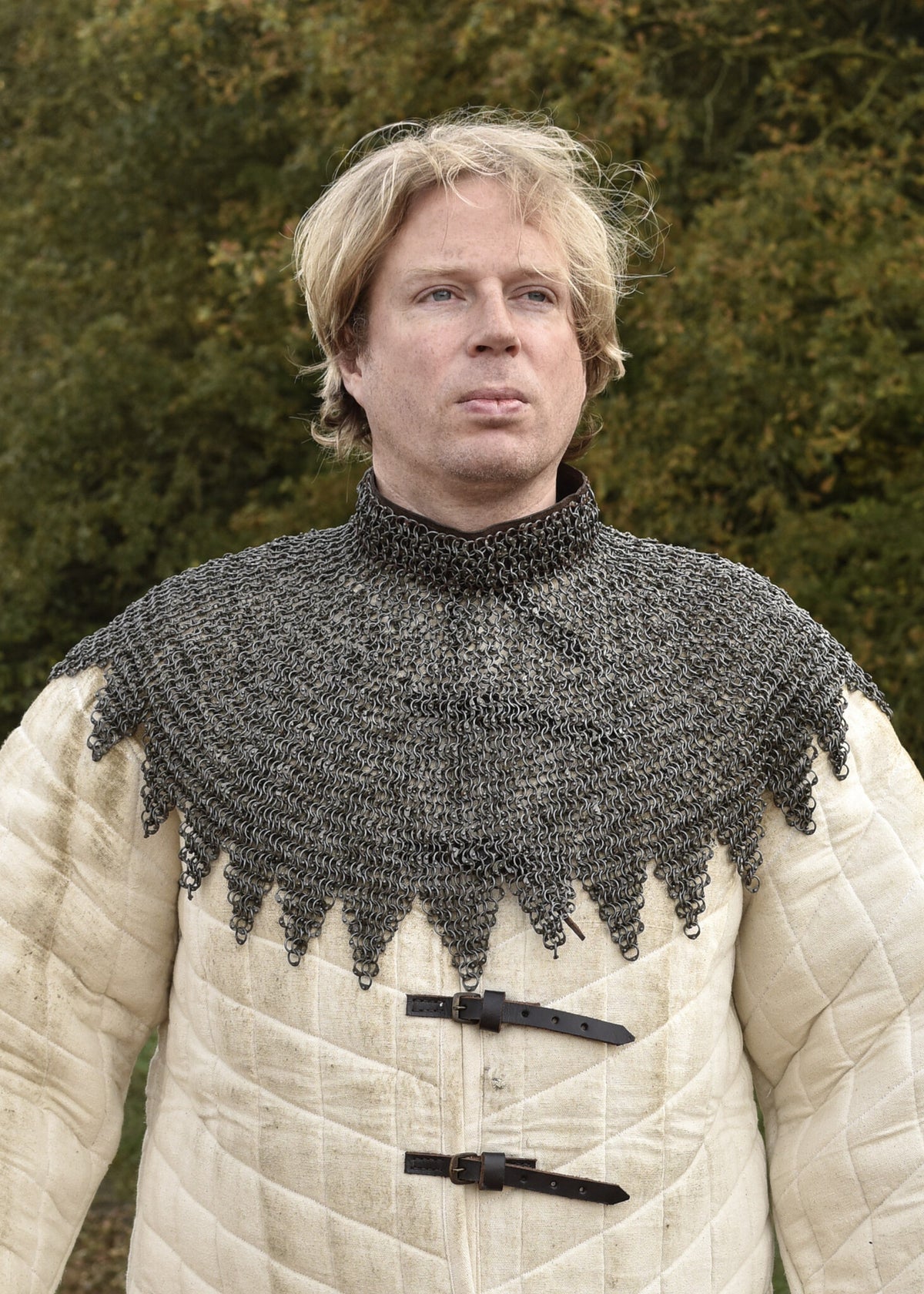 Płaszcz biskupi z kolczym kapturem, nitowany, okrągłe pierścienie, 8 mm