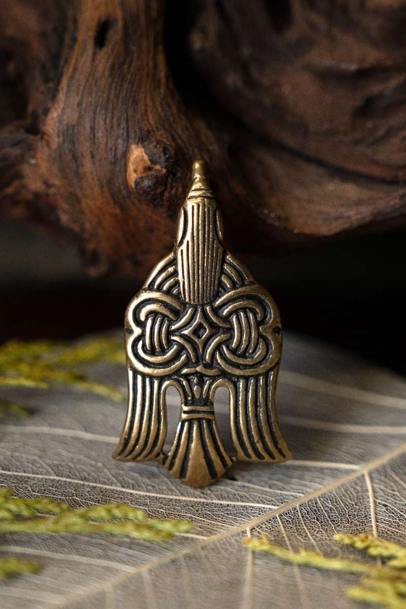 Vikinga ravnhänge från 900 talet, brons