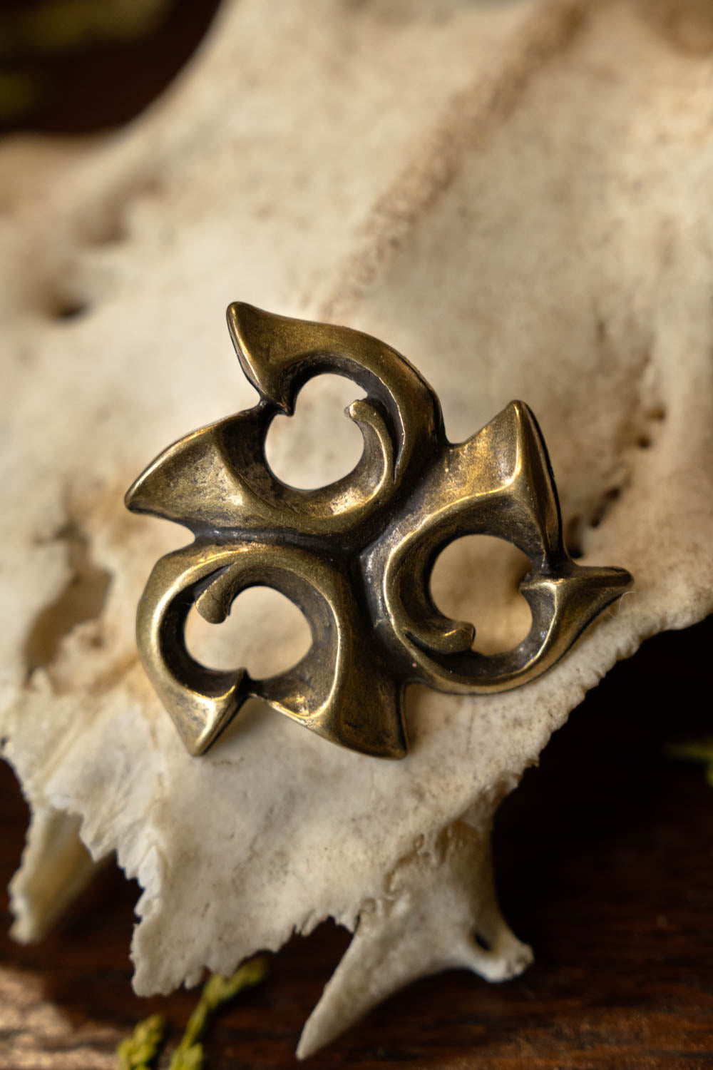 Garniture de ceinture romaine en forme de trompette