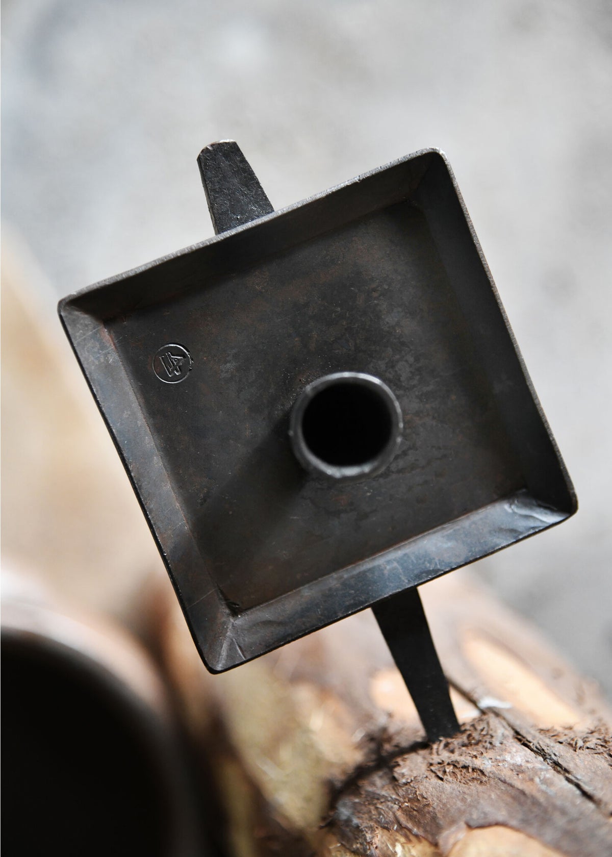 Firkantet lysestage, Museum of London