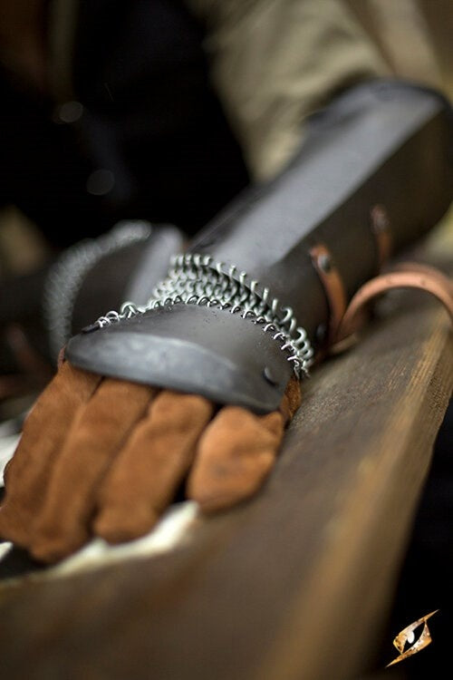 Armschienen Unterarmpanzer mit Kettengeflecht, patiniert, 1 mm