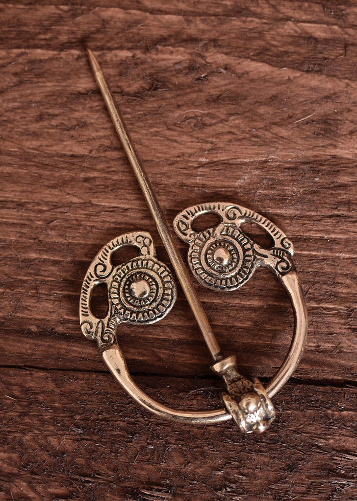 Goldsborough fibula, brass