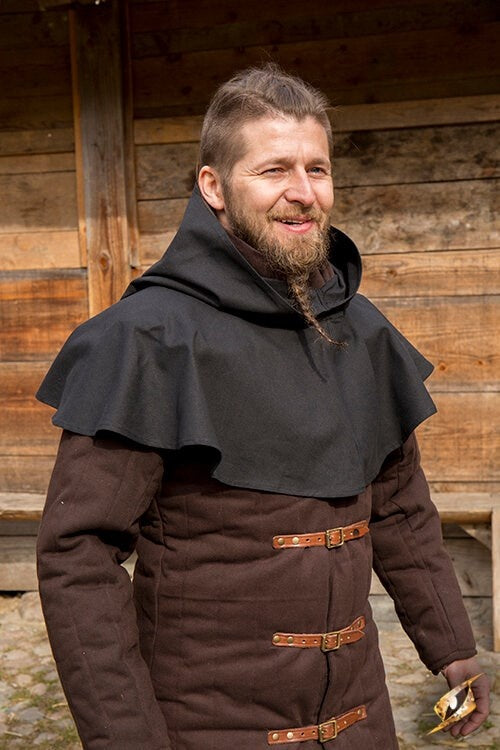 Medeltida kaperon Walt, svart