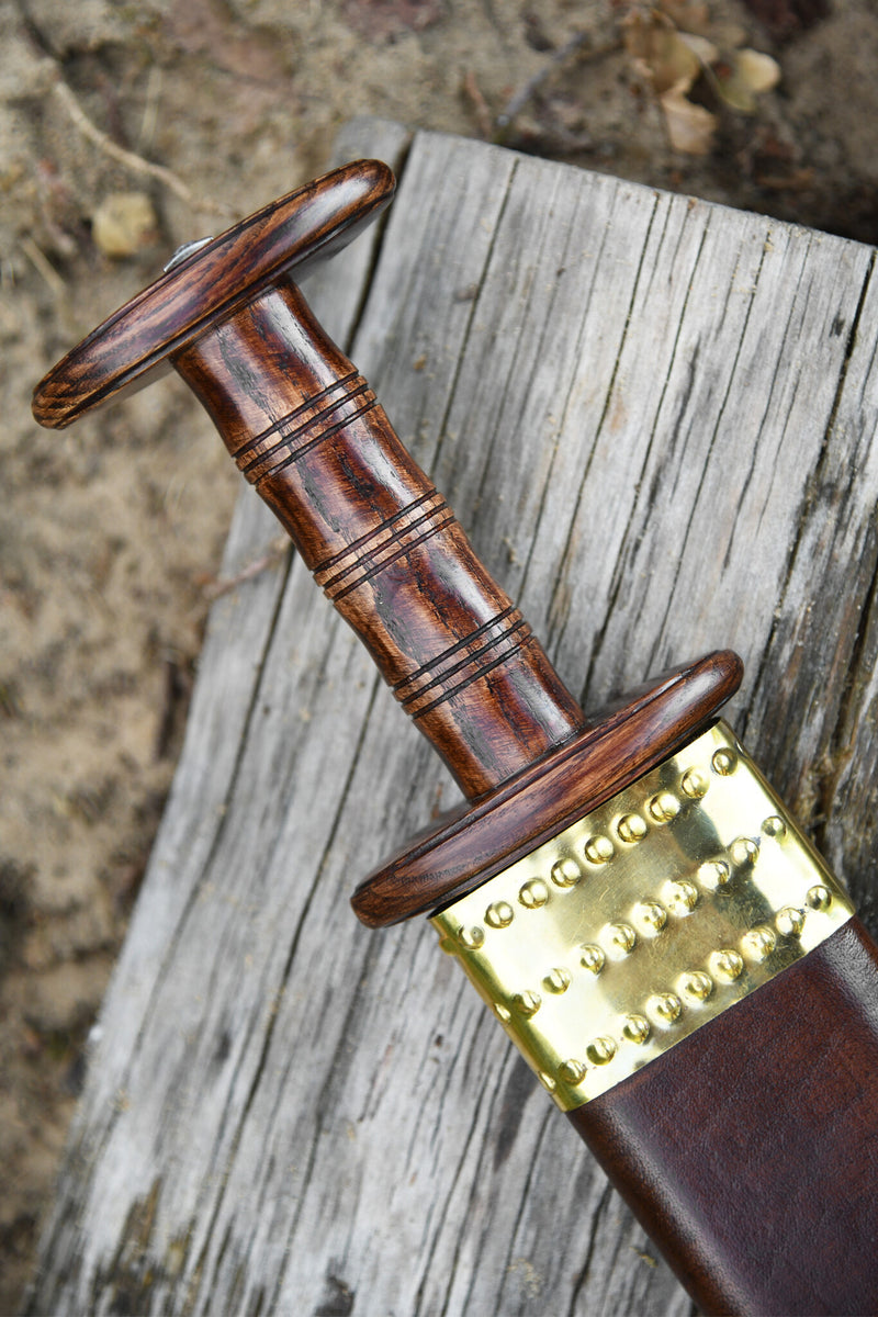 Germanisches Schwert Nydam, halbscharf