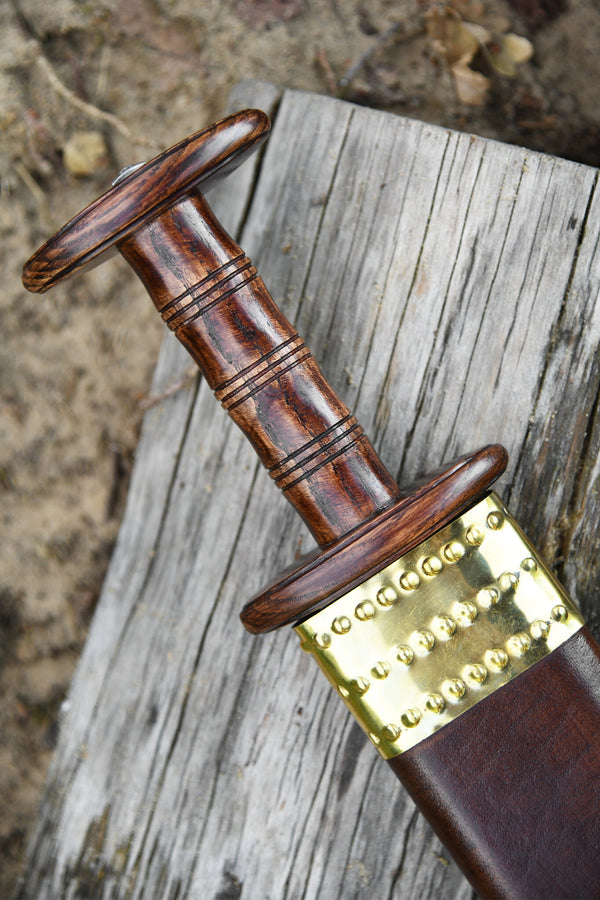 Espada germânica Nydam, semi-afiada