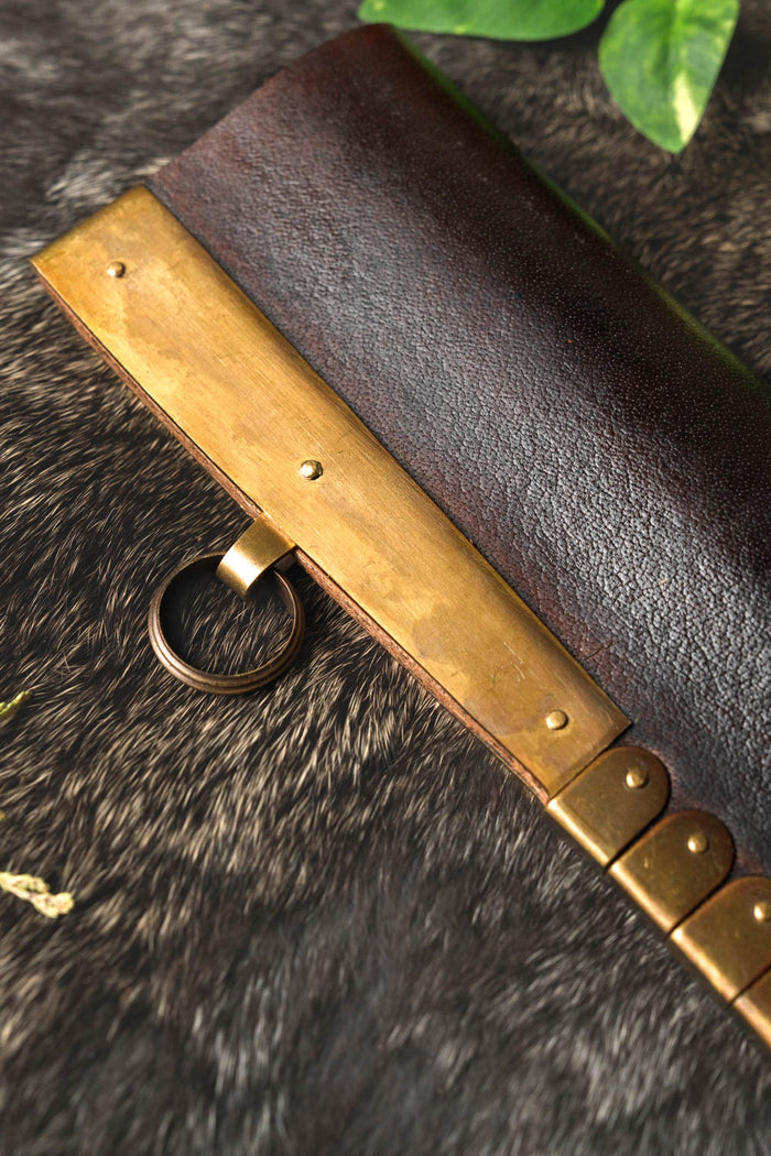 Vikingasax med benskaft, halvvass