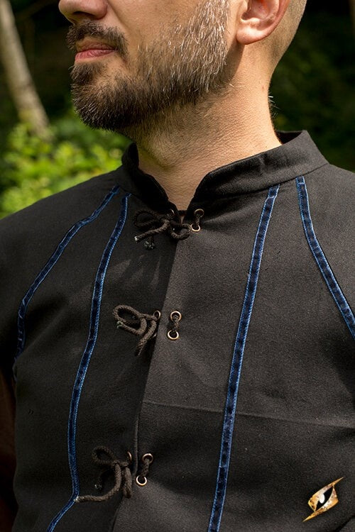 16th century doublet black