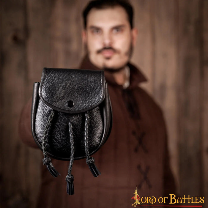 Scottish sporran, black