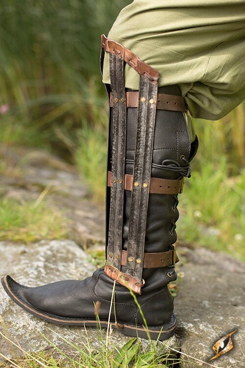 Wikińskie nagolenniki, brązowane, 1 mm