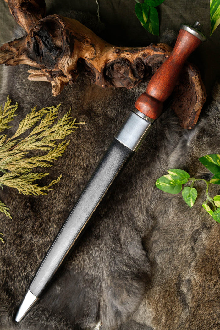 Skotsk dirk Highland 1500, halvvass