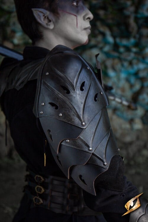 Dark elven Eventide pauldrons, 1 mm