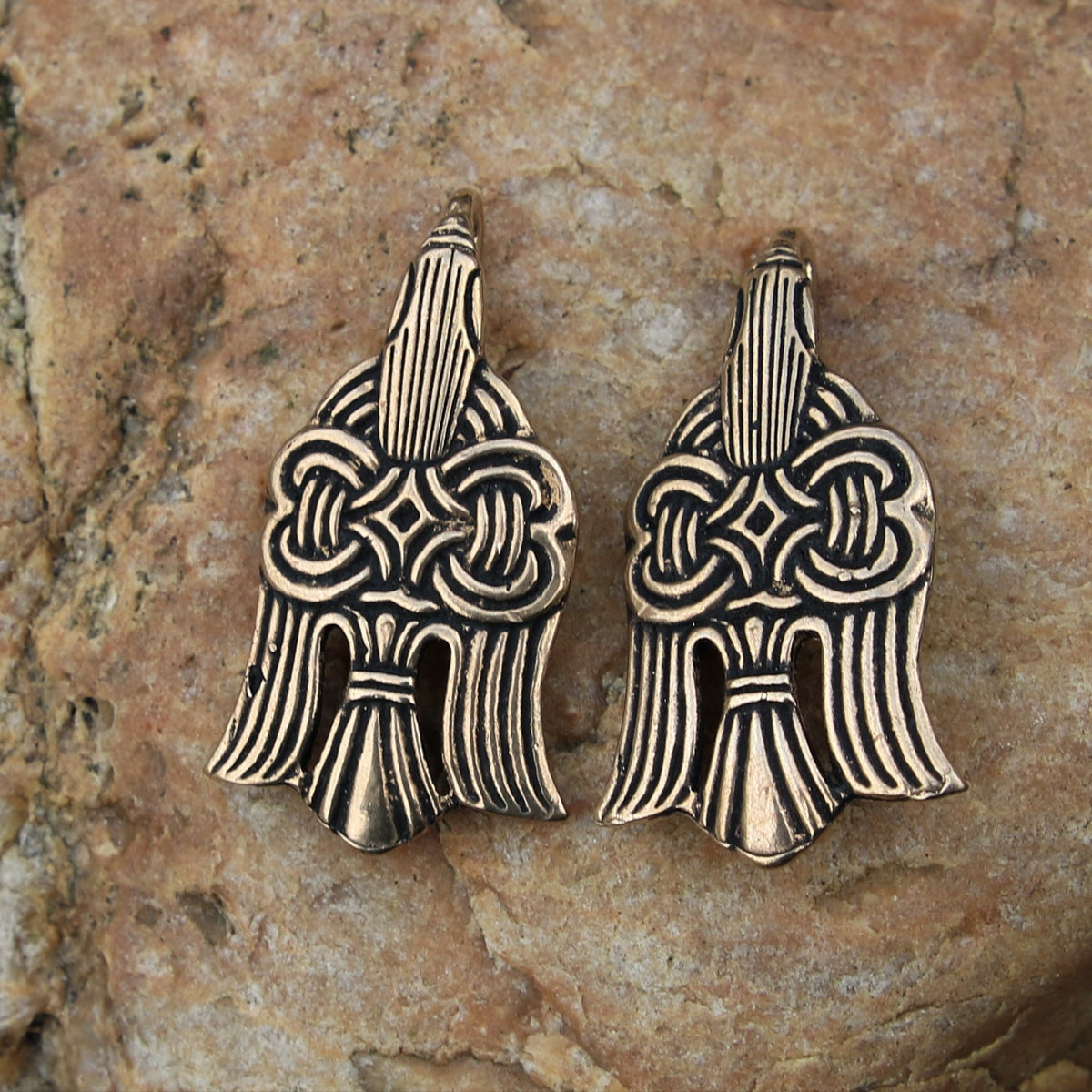 Rusvik bensnörslås, brons