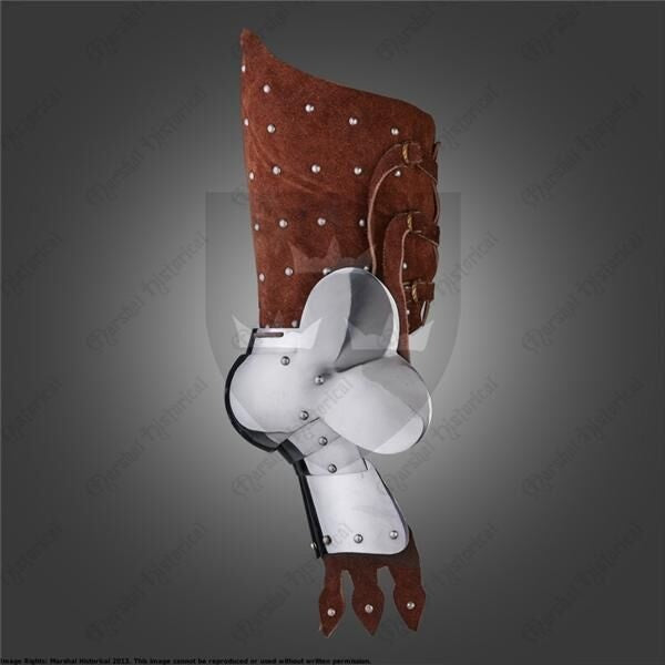 Leder Cuisses aus dem 14. Jahrhundert