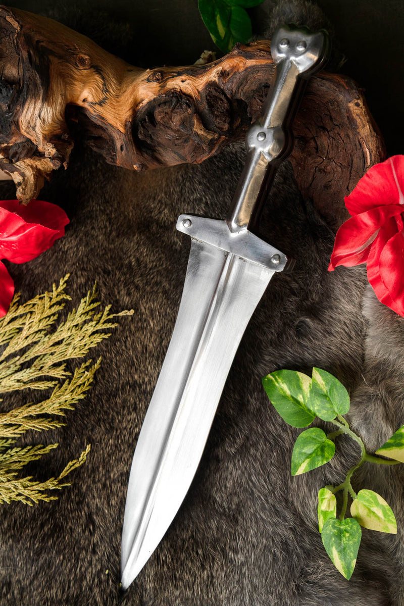 Pugio, typ 2, halvskarp