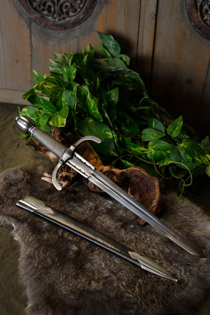 Dolk München Renaissance, semi-scherp