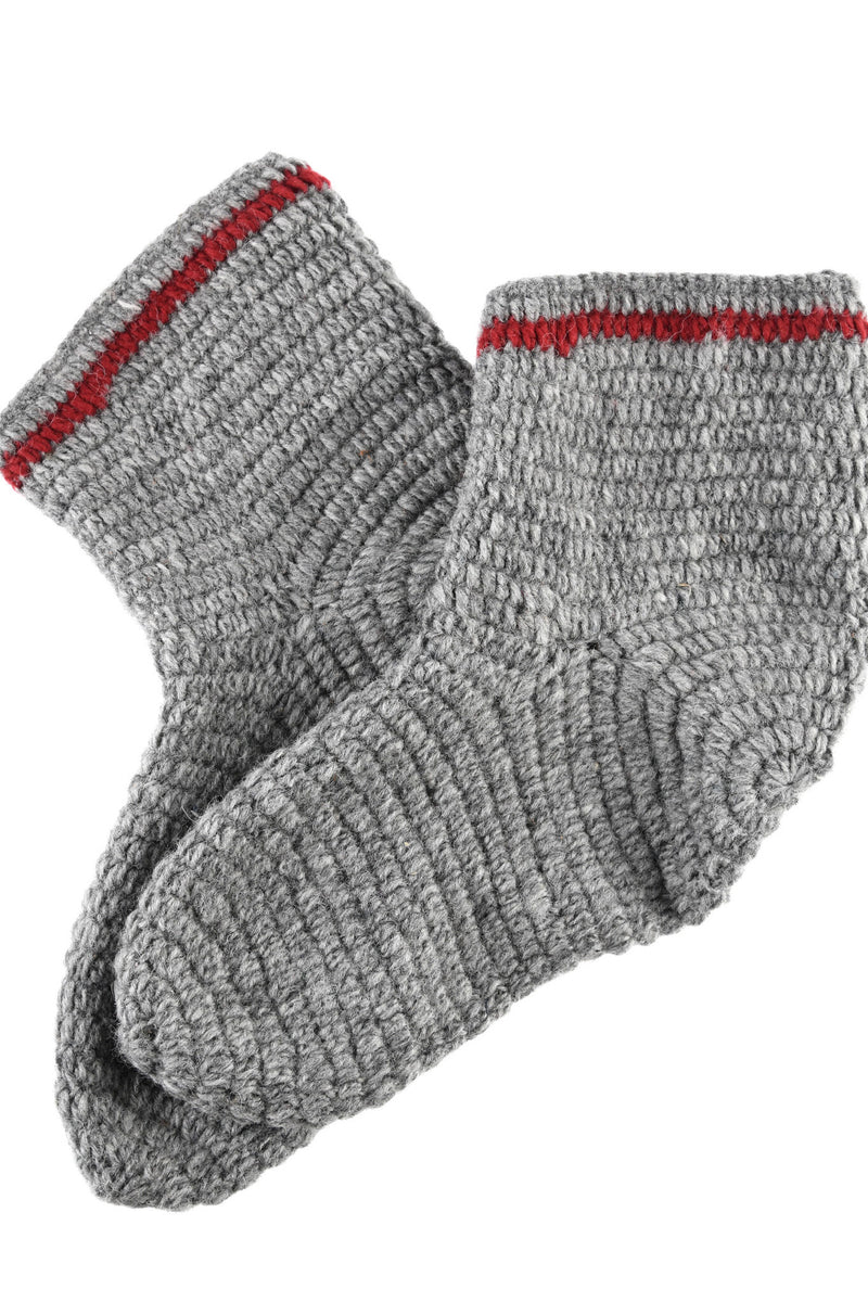 Gehäkelte Socken 100 Prozent Wolle grau weinrot