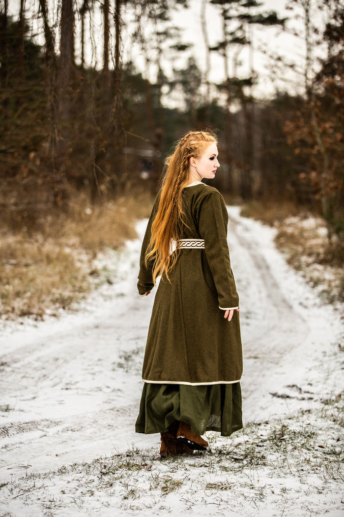 Wikiński kaftan Skadi, oliwkowozielony, mieszanka wełny