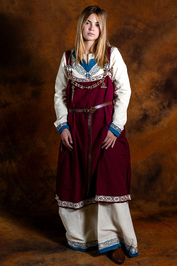 Hangeroc Svanhild, rosso