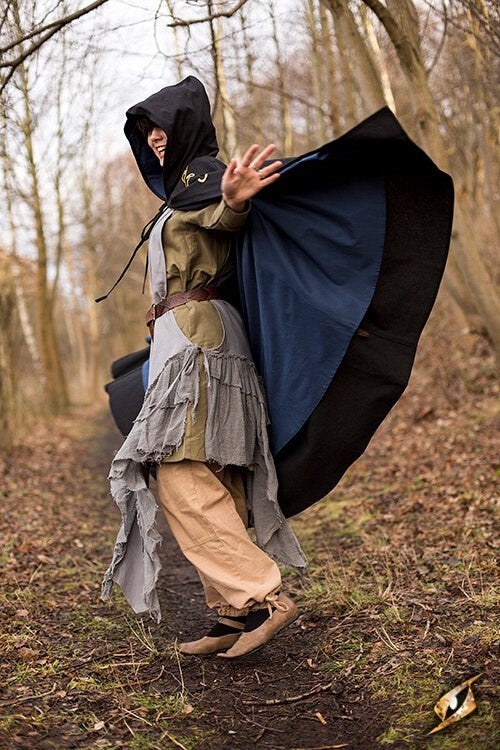 Embroidered cloak Terra, black