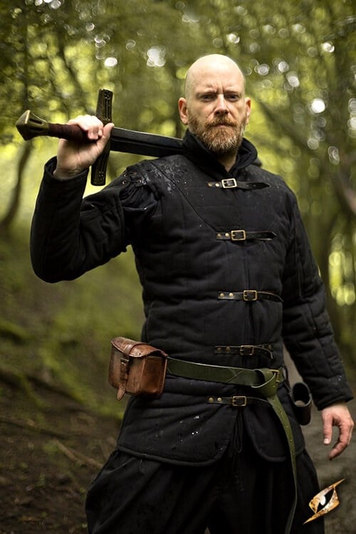 Medeltida gambeson, med remmar, svart