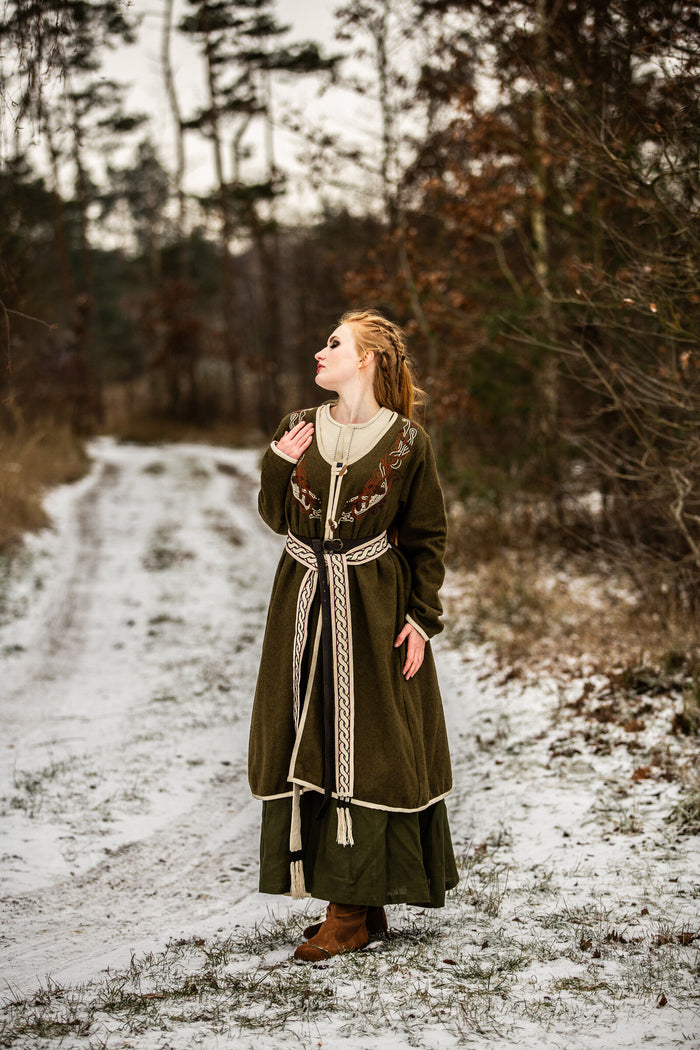 Wikiński kaftan Skadi, oliwkowozielony, mieszanka wełny