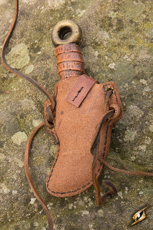 LARP skinner knife with holder, brown