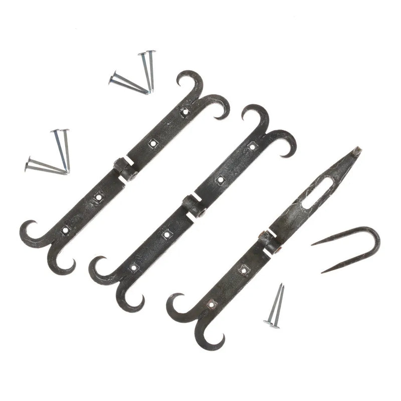 Set mittelalterlicher Scharniere