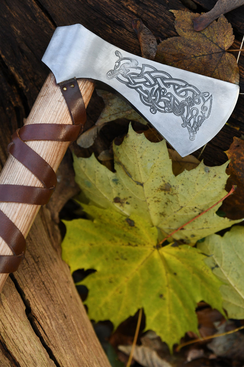 Vikingøkse, type L, graveret, halvsleben