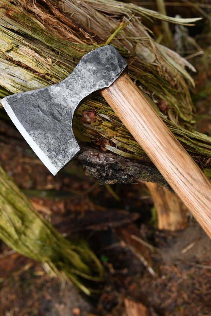 Viking axe, hand-forged steel, type D, semi-sharp