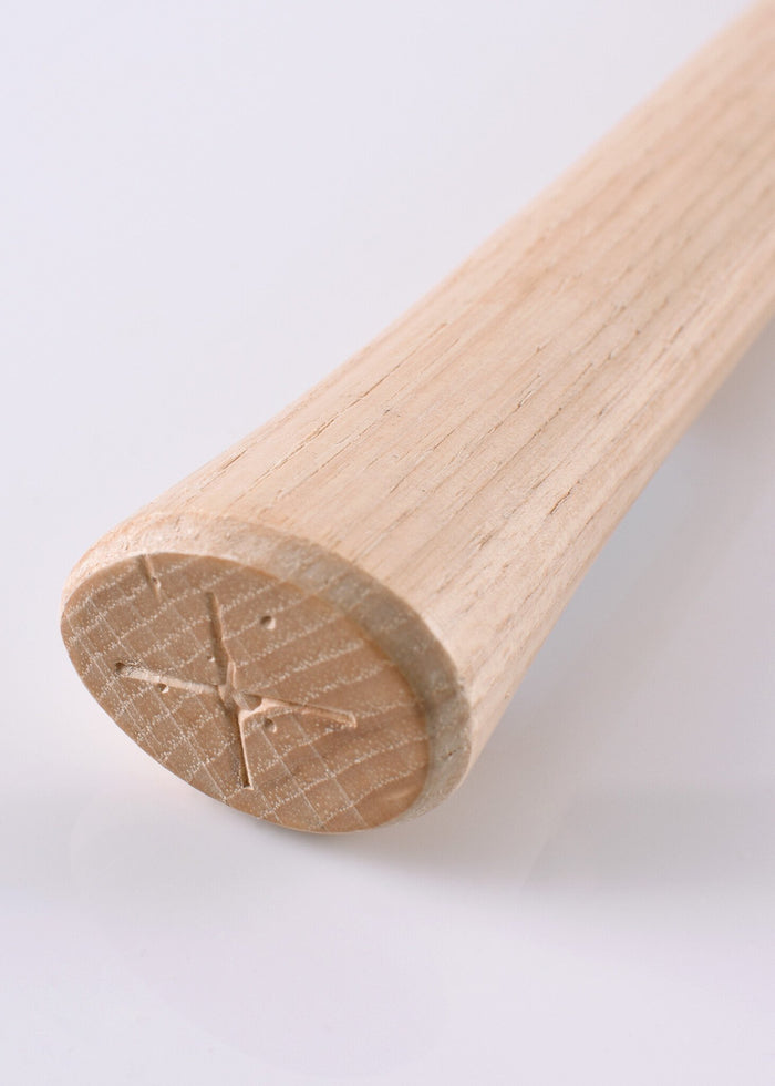 Økseskaft, 56 cm langt, 3,4 × 2,4 cm