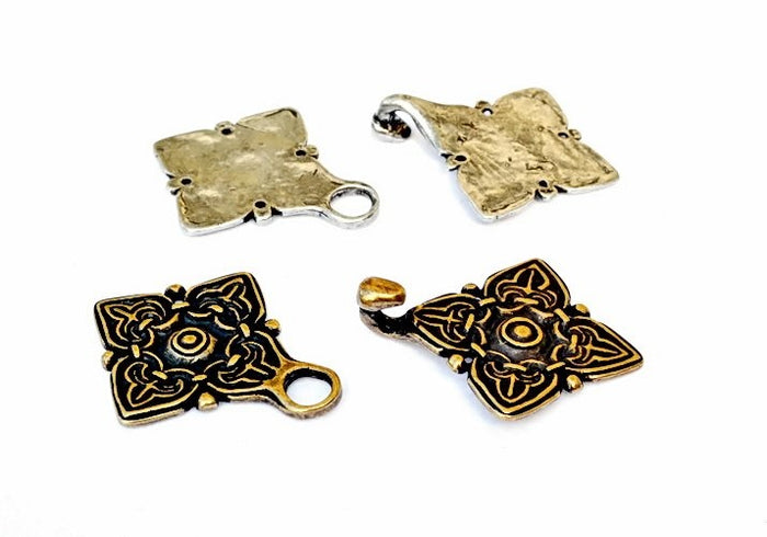 Rusvik Kaftan clasp, bronze