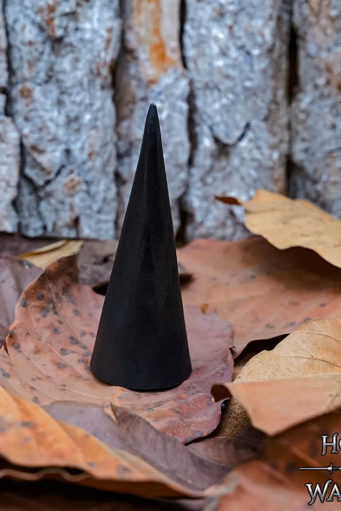 Contera cónica forjada a mano, afilada