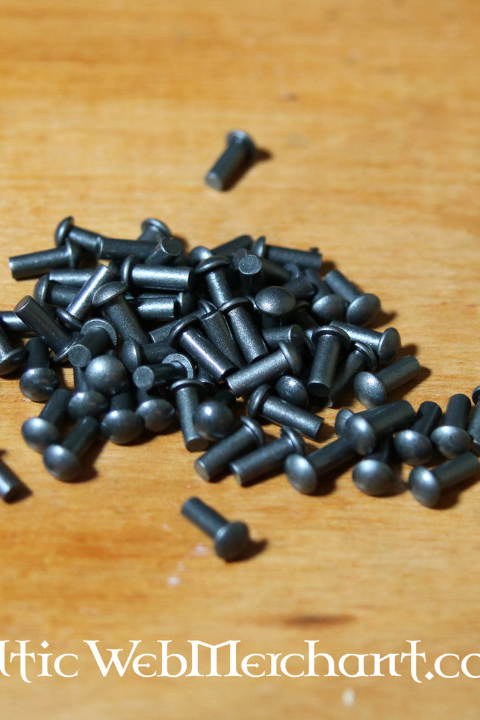 50 Stahlnieten, 4 mm, lang