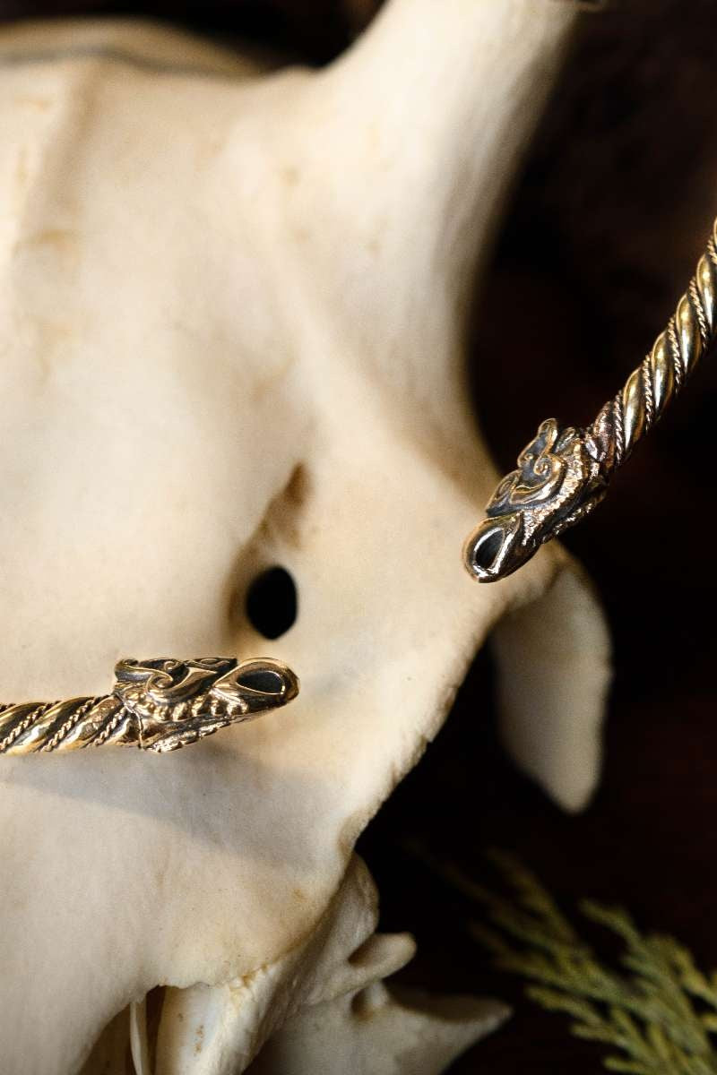 Viking torc Hugin and Munin, bronze