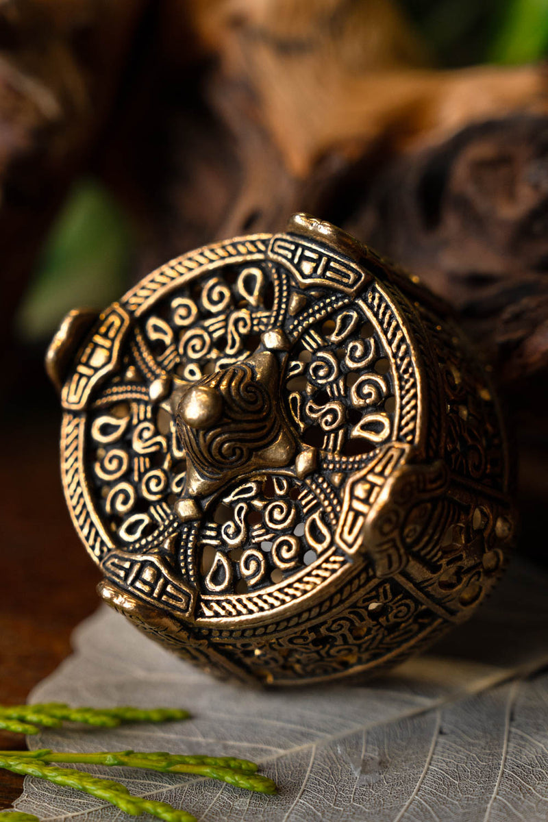 Fibula vichinga a tamburo grande, bronzo