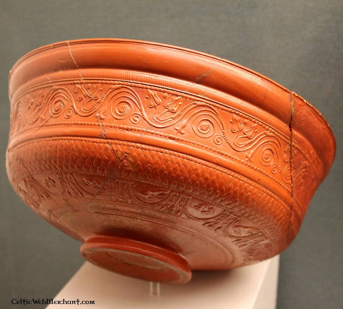 Romersk skål i terra sigillata