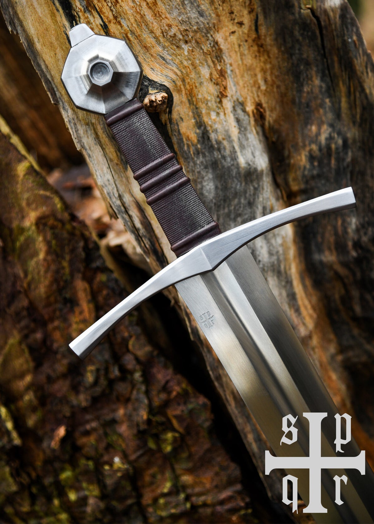 Middeleeuws zwaard Oakeshott XVI, semi-scherp